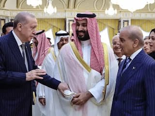 Iran Eyes Makkah Defence Pact Amid Regional Security Tensions
