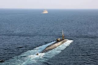 Iran Targets US Navy: Submarine Hit Claimed in Hormuz